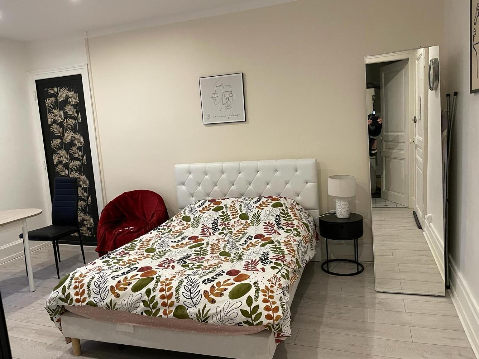 Апартаменти Studio Meuble Et Lumineux 20M2 Віттель Екстер'єр фото
